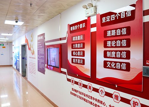 强化标杆引领，推进阵地建设